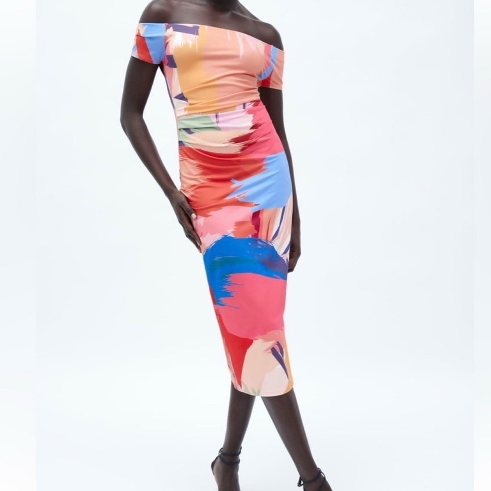 NWT ZARA Off The Shoulder straight Neck MIDI Dress, Short Sleeves , Size Smalll.